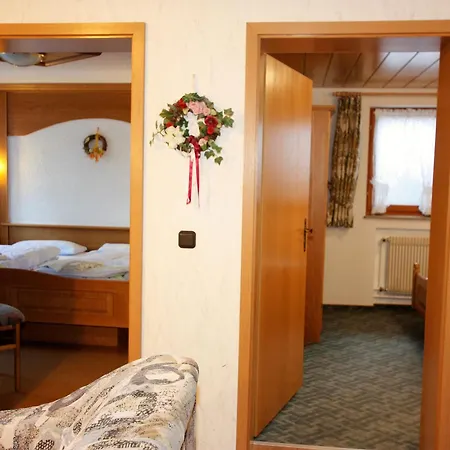 Schwarzwaldhaus Simmelehof 렌즈키르흐