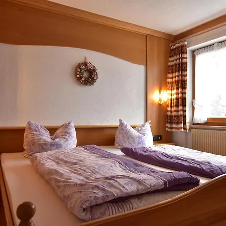 Schwarzwaldhaus Simmelehof Апартаменты Ленцкирх