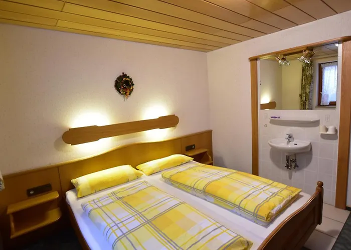 Schwarzwaldhaus Simmelehof * Lenzkirch